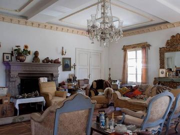 DE OPORTUNIDAD  MANSIÓN PATRIMONIADA DE VENTA APTA PARA...