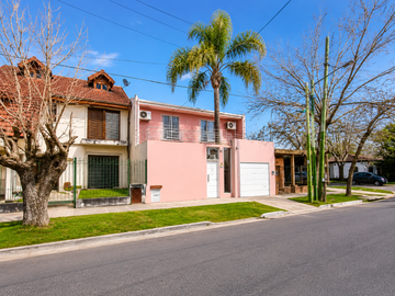 Ituzaingó - Venta - Casa 6 Ambientes