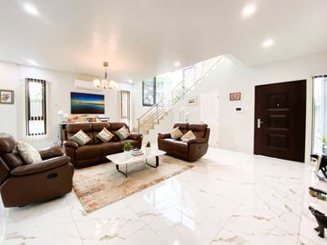 For Sale: 4 Bedroom House and Lot in Dasmarinas, Cavite...