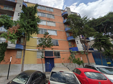 DEPARTAMENTO VENTACESION INMEDIATA LAGO ATTER 37...