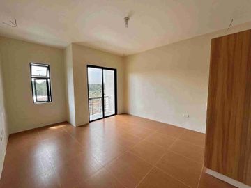 Near Metro Manila Near Alabang Affordable RFO 3 BR...