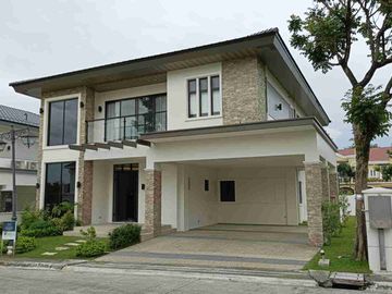 RFO Elegant, Beautiful  and Spacious House and in the Metro