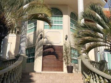 CASA EN VENTA EN VILLAS DE IRAPUATO EN PRIVADA