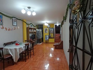 VENTA DE CASA EN SANTA CLARA URB. HIJOS DE APURIMAC 5TA...