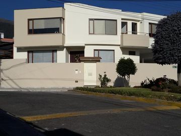 VENTA CASA DE LUJO SECTOR PINAR BAJO