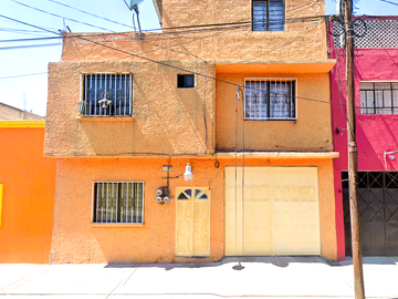 Venta de casa en Gustavo A. Madero, Cd. de Mex.