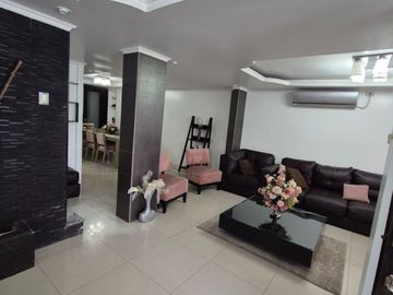 Casa Amoblada en Alquiler en Alborada X,  Seguridad, 3...