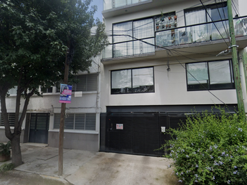 INVERSIÓN PREMIUM EN NÁPOLES: Propiedad en Calle Kansas....