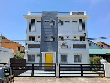 3-storey Building with Roofdeck in DBP Village, Las Pinas