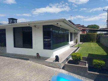 Venta Casa ubicación  sector La Rivera en  La Armenia -...