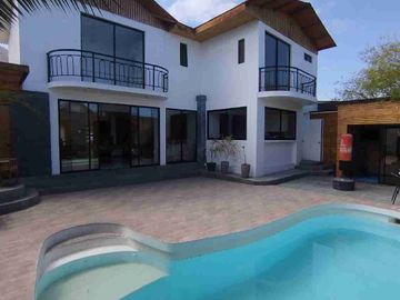 Arriendo Hermosa y Agradable Casa 435 mts², 6Dormitorios...