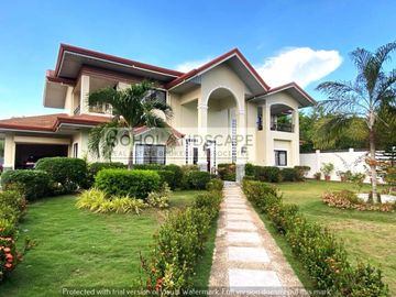 House and Lot for Sale — Walking Distance to the Beach,...