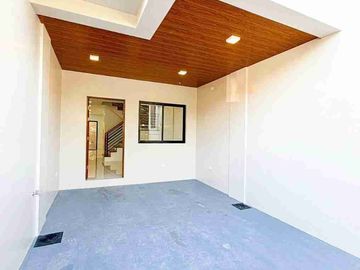 Affordable pre-selling house in Las Piñas City
