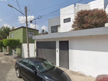OPORTUNIDAD CERCA DE C.U.: Casa en Col. Lázaro Cárdenas....