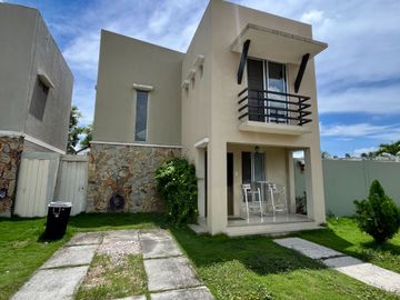 PRECIOSA CASA FUNCIONAL