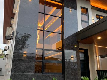 Sophisticated 5BR Brand-New Residence in Alabang Hills...