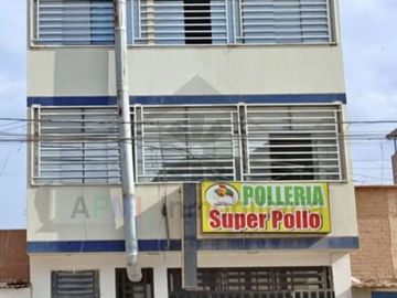 VENTA DE CASA COMERCIAL EN AVENIDA PRINCIPAL DE LA...