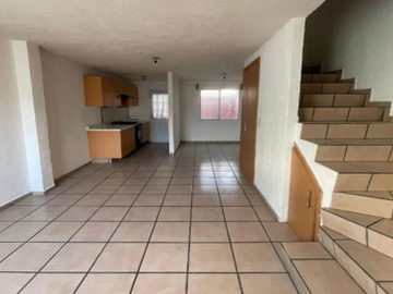 CASA VALLE DE LOS OLMOS JARDINES DEL VALLE ZAPOPAN !!!!