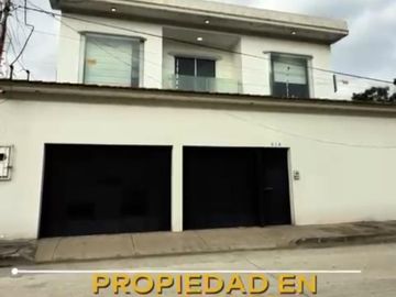 ALQUILER RENTA CASA EN URDESA CENTRAL, IDEAL PARA EMPRESAS