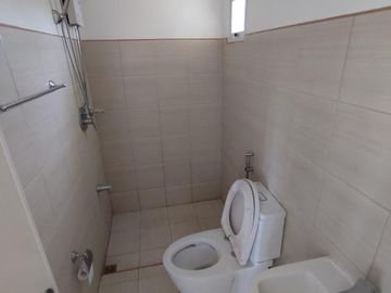 For lease LOWEST  for  RENT House and lot located in...