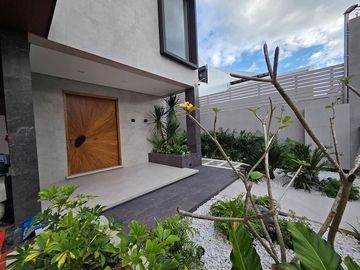 House For Sale in Alabang Hills Village, Muntinlupa City