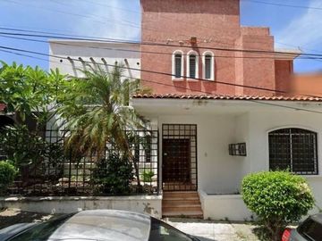 VENTA DE CASA EN COLONIA HORNOS INSURGENTES ACAPULCO...