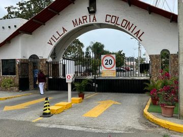 SE RENTA HERMOSA CASA EN MANTA
