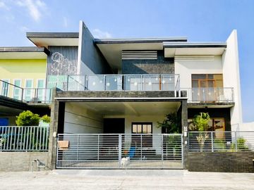 FOR SALE: PRE-OWNED TWO-STOREY MODERN HOUSE WITH POOL IN...