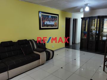 Venta De Casa Productiva- Urb. La Noria Trujillo....