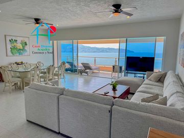 Departamento con 3 recámaras y terraza con vista al mar