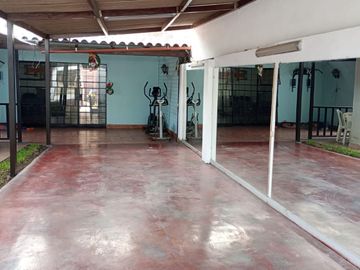 VENTA DE CASA EN CHOSICA URB. SANTA MARIA PASANDO PUENTE...