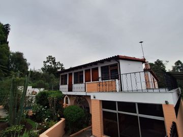 CASA INDEPENDIENTE EN RENTA CAPELO VALLE DE LOS CHILLOS...