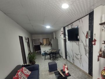 ¡Casa en venta   en Mucho Lote 1 – Etapa 7-Norte de...