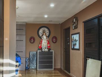 Golden Meadows Executive Village House and Lot For Sale...