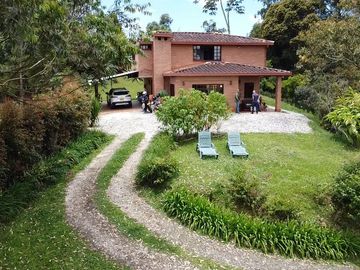 VENTA CASA CAMPESTRE CARMEN DE VIBORAL - CERCA...