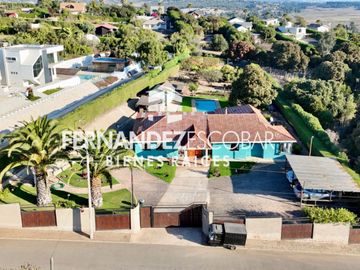 MANTAGUA - VENDE CASA 4D 3B PISCINA - COND. CAMPOM