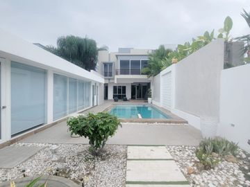 Casa de lujo en alquiler en La Laguna Samborondón – 4D -...