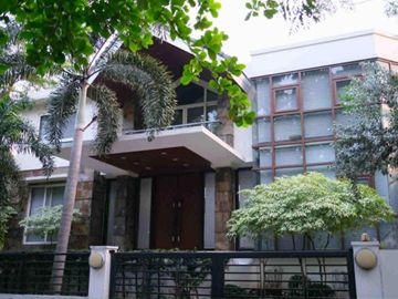 House and Lot For Sale in Ayala Hillside Estates