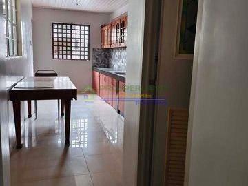 FOR SALE HOUSE AND LOT – LAS PIÑAS