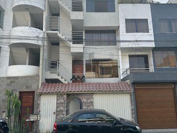 🏢 ¡OPORTUNIDAD DE INVERSIÓN EN ATE! Edificio de 5 Pisos...
