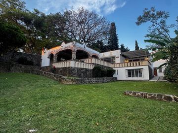 CASA EN RENTA DE FIN DE SEMANA EN CUERNAVACA 15,000 POR...