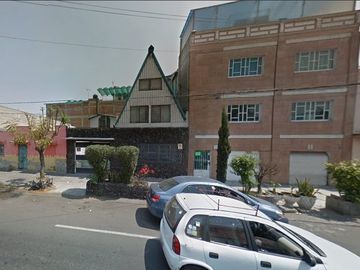 Casa en Venta Calle Pekín, Colonia Aquiles Serdán CDMX,...