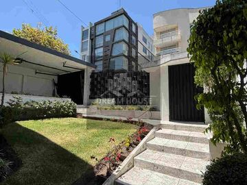 Casa en renta, Sector Bellavista Quito - Ecuador
