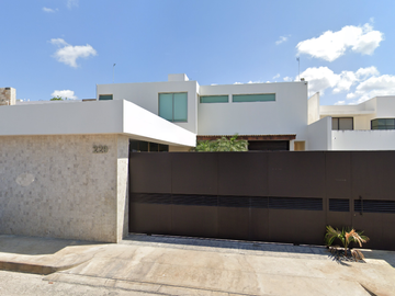 Venta de casa en C. 26, Col. Altabrisa, Mérida, Yuc. ...