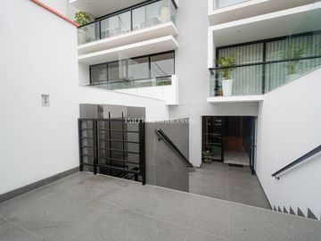VENDO LINDO DPTO CON ACABADOS DE LUJO EN CHACARILLA SAN...