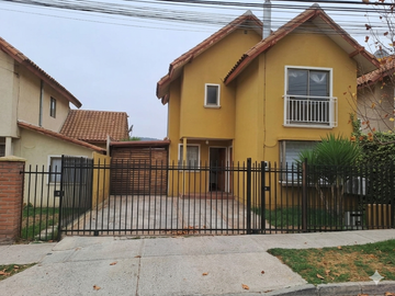Casa independiente en arriendo | Cero gastos comunes y...