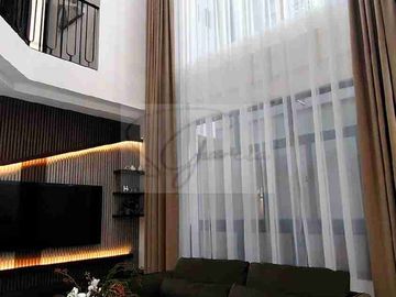 Newly Built Elegant House and Lot for Sale in BF Resort,...