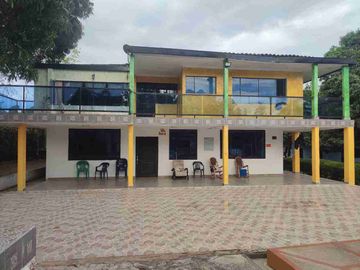 SE VENDE HERMOSA CASA CAMPESTRE EN MELGAR TOLIMA