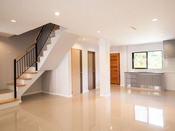 4-Bedrooms Brand new Single Attached House and Lot for...