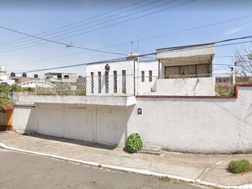 CASA EN REMATE EN PRESIDENTES ALVARO OBREGON